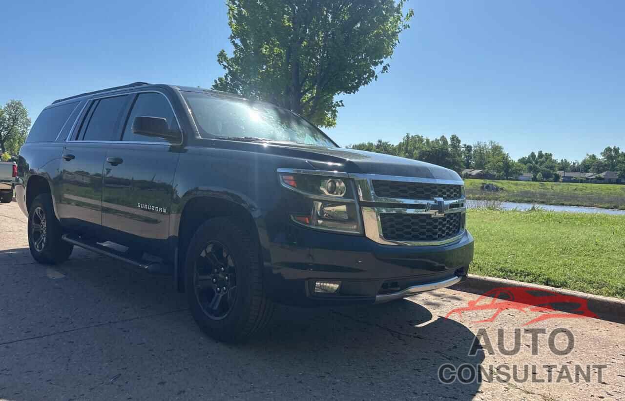 CHEVROLET SUBURBAN 2017 - 1GNSKHKC7HR377710