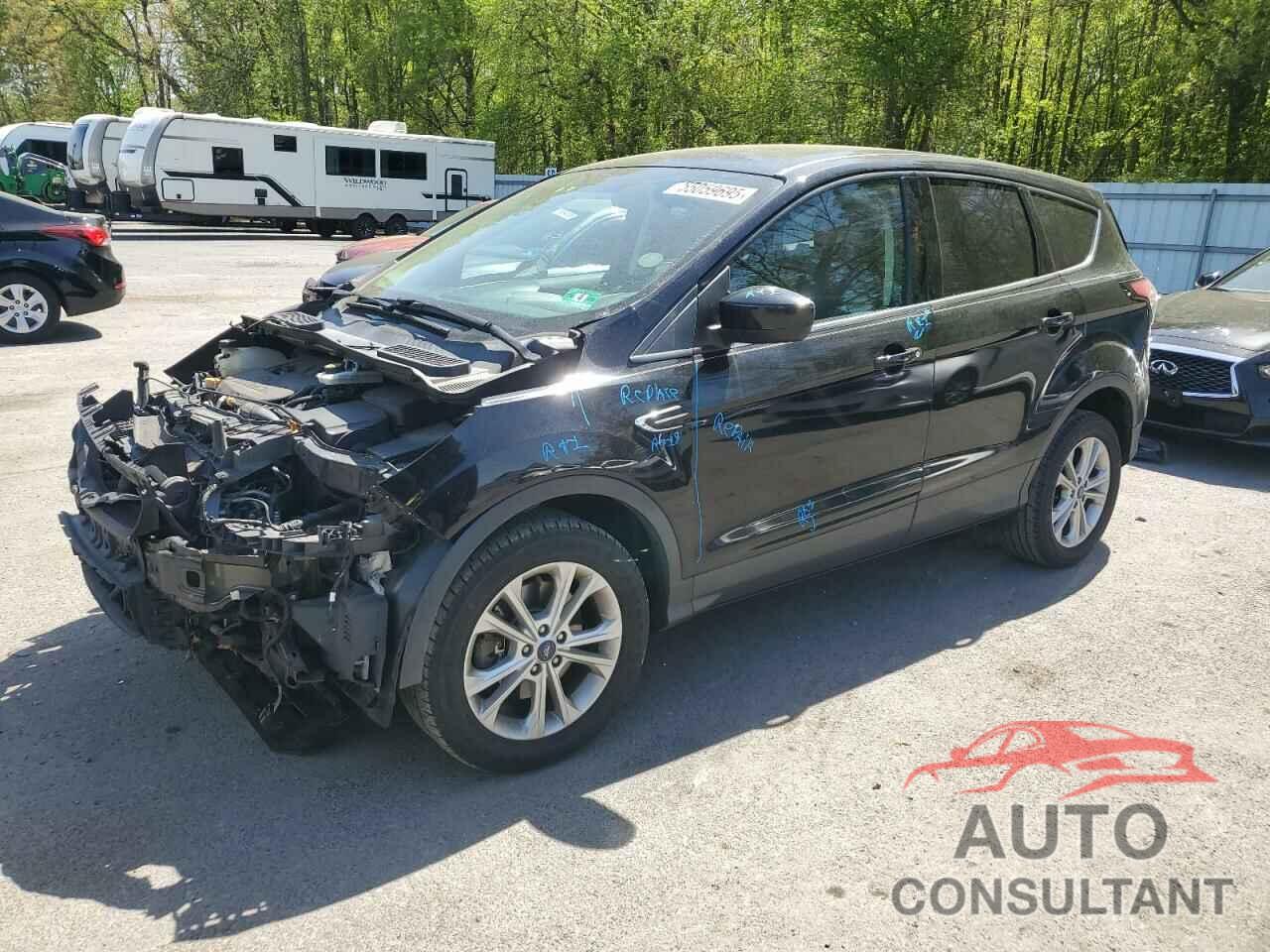 FORD ESCAPE 2017 - 1FMCU9GD6HUD47962