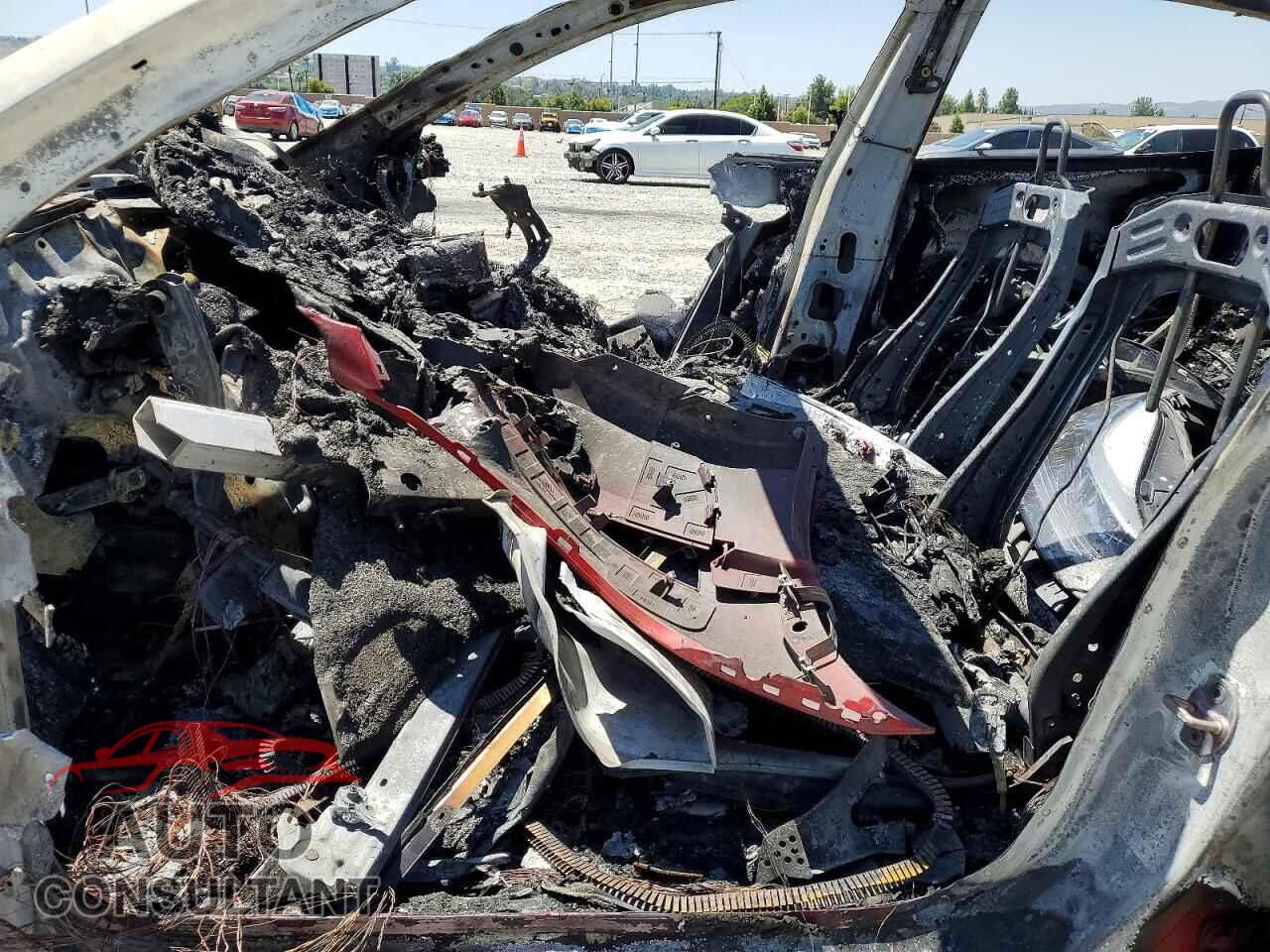 TESLA MODEL 3 2022 - 5YJ3E1EB4NF304956