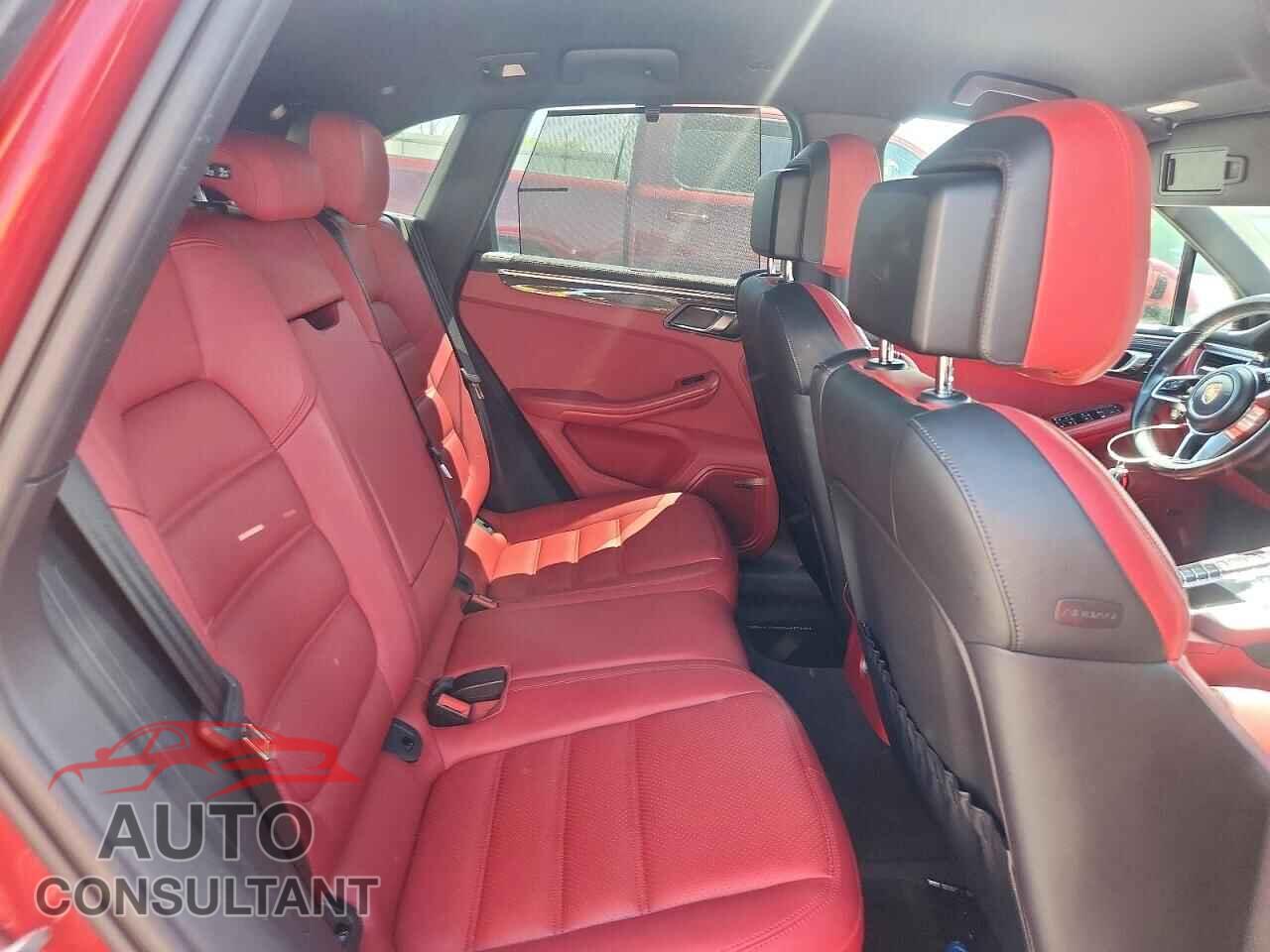 PORSCHE MACAN 2015 - WP1AB2A59FLB73073