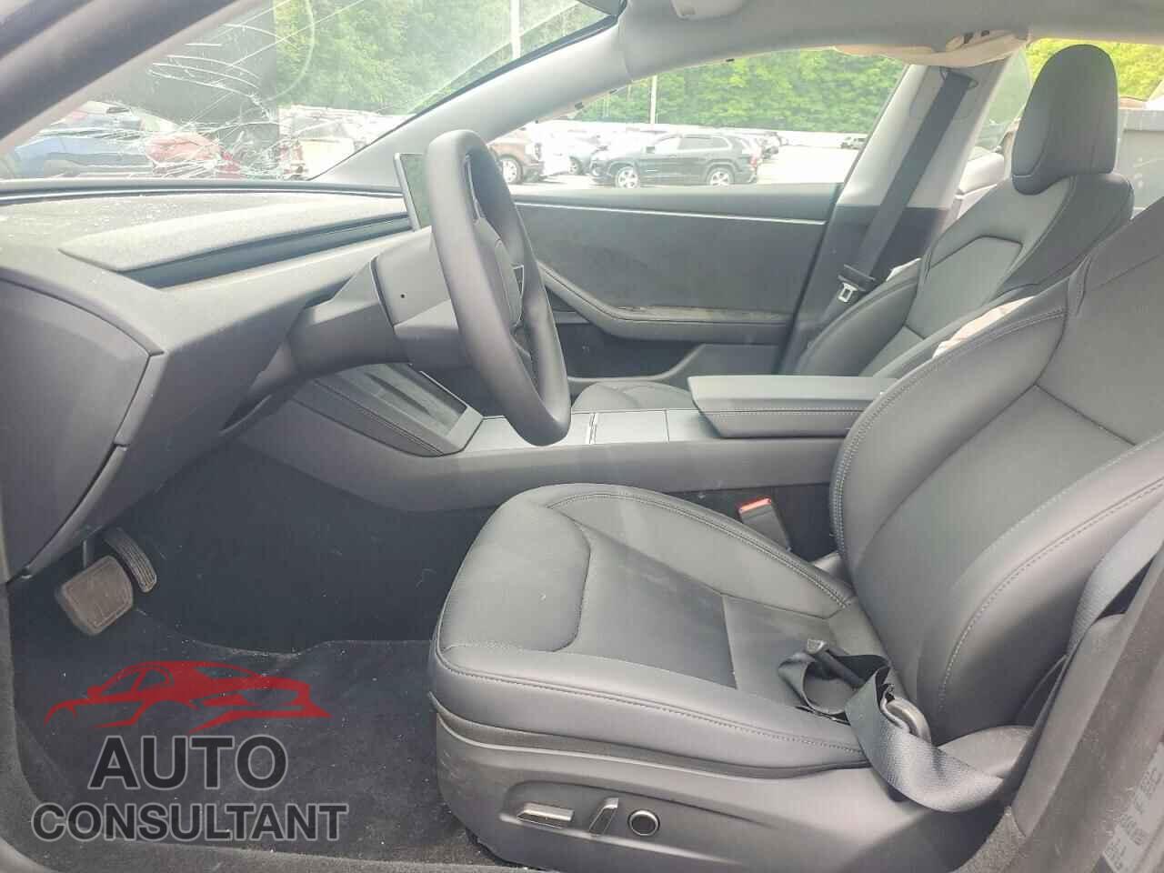 TESLA MODEL 3 2025 - 5YJ3E1EB0SF073629
