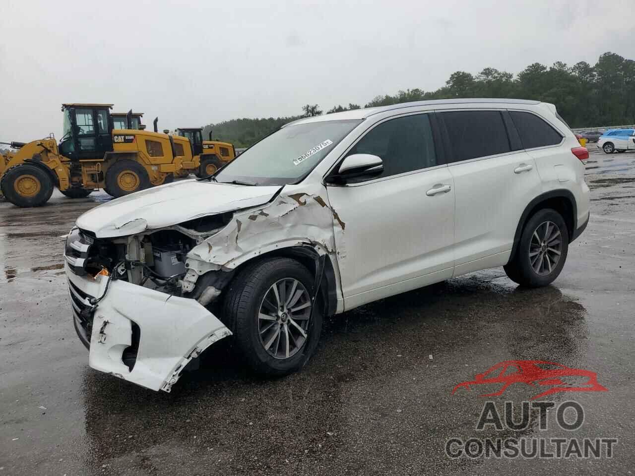 TOYOTA HIGHLANDER 2018 - 5TDKZRFH2JS265873