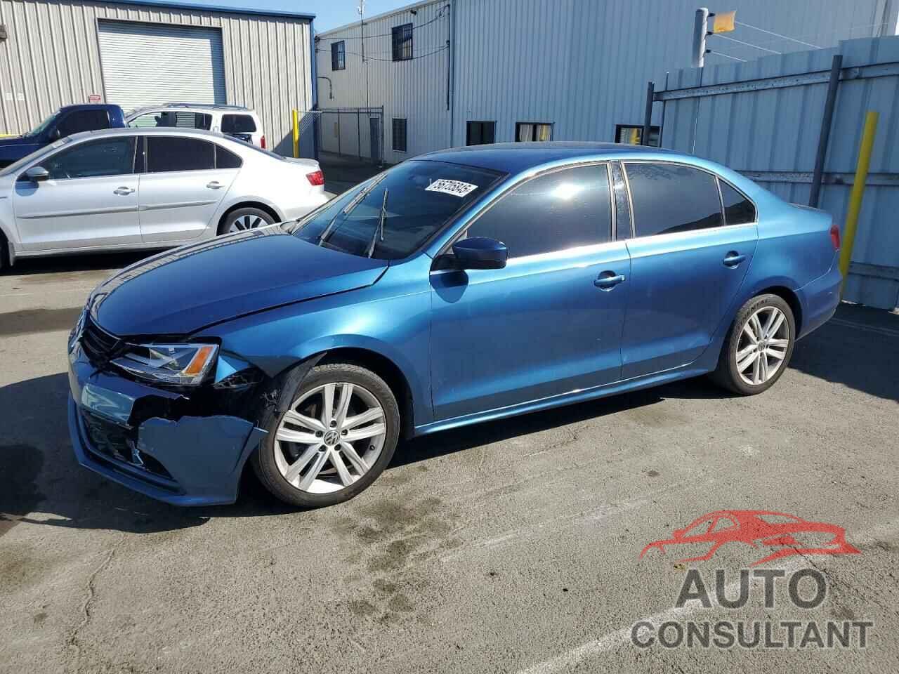 VOLKSWAGEN JETTA 2017 - 3VW2B7AJXHM256008