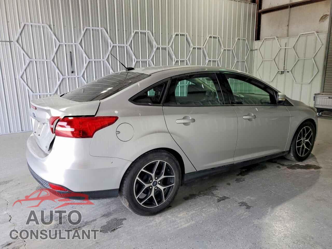 FORD FOCUS 2018 - 1FADP3F20JL214628
