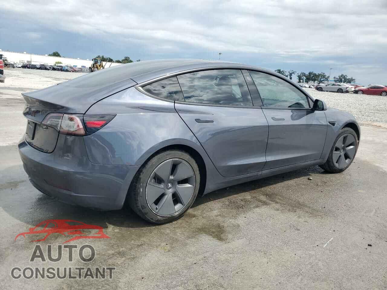 TESLA MODEL 3 2023 - 5YJ3E1EA7PF449077