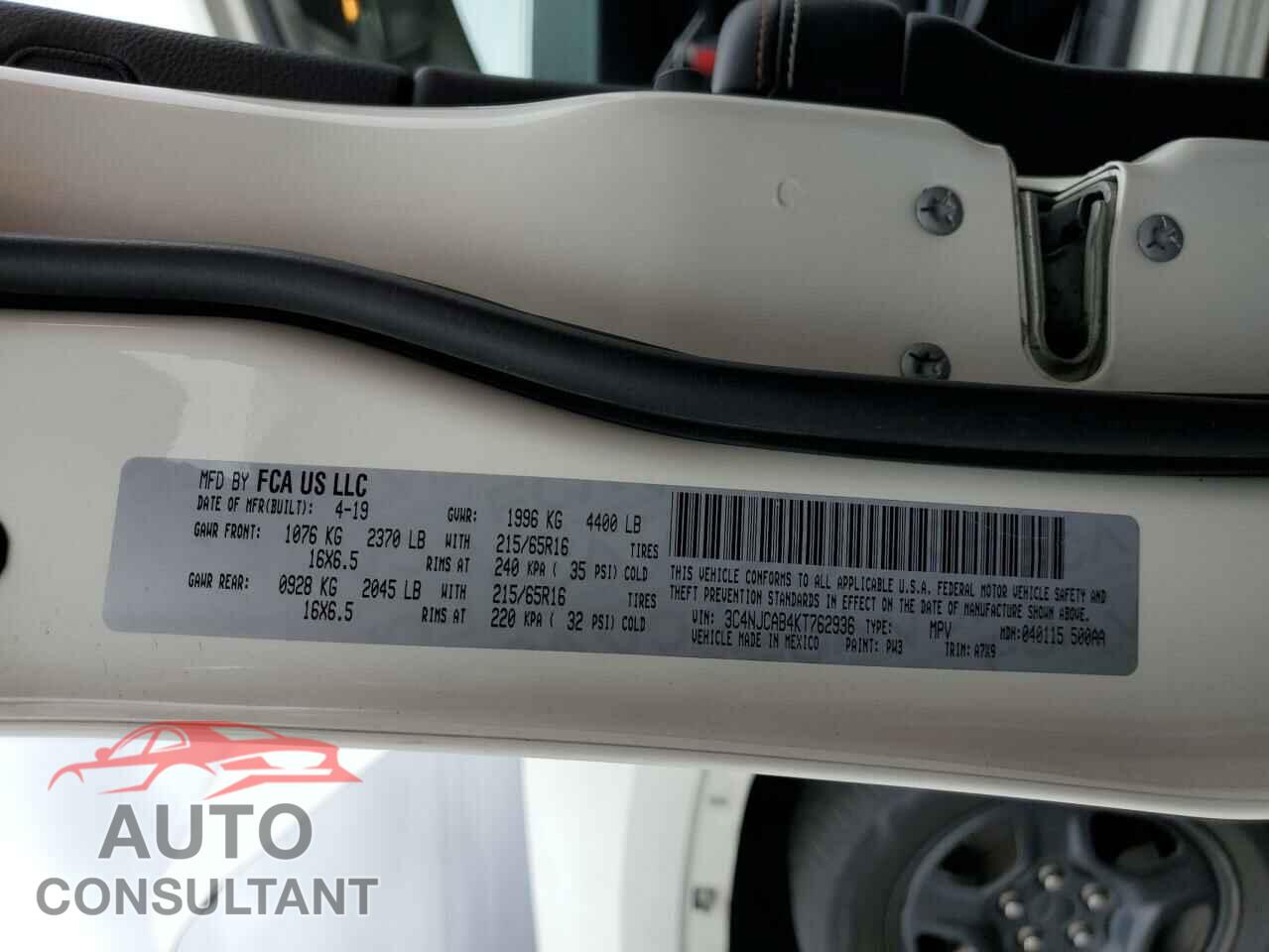 JEEP COMPASS 2019 - 3C4NJCAB4KT762936