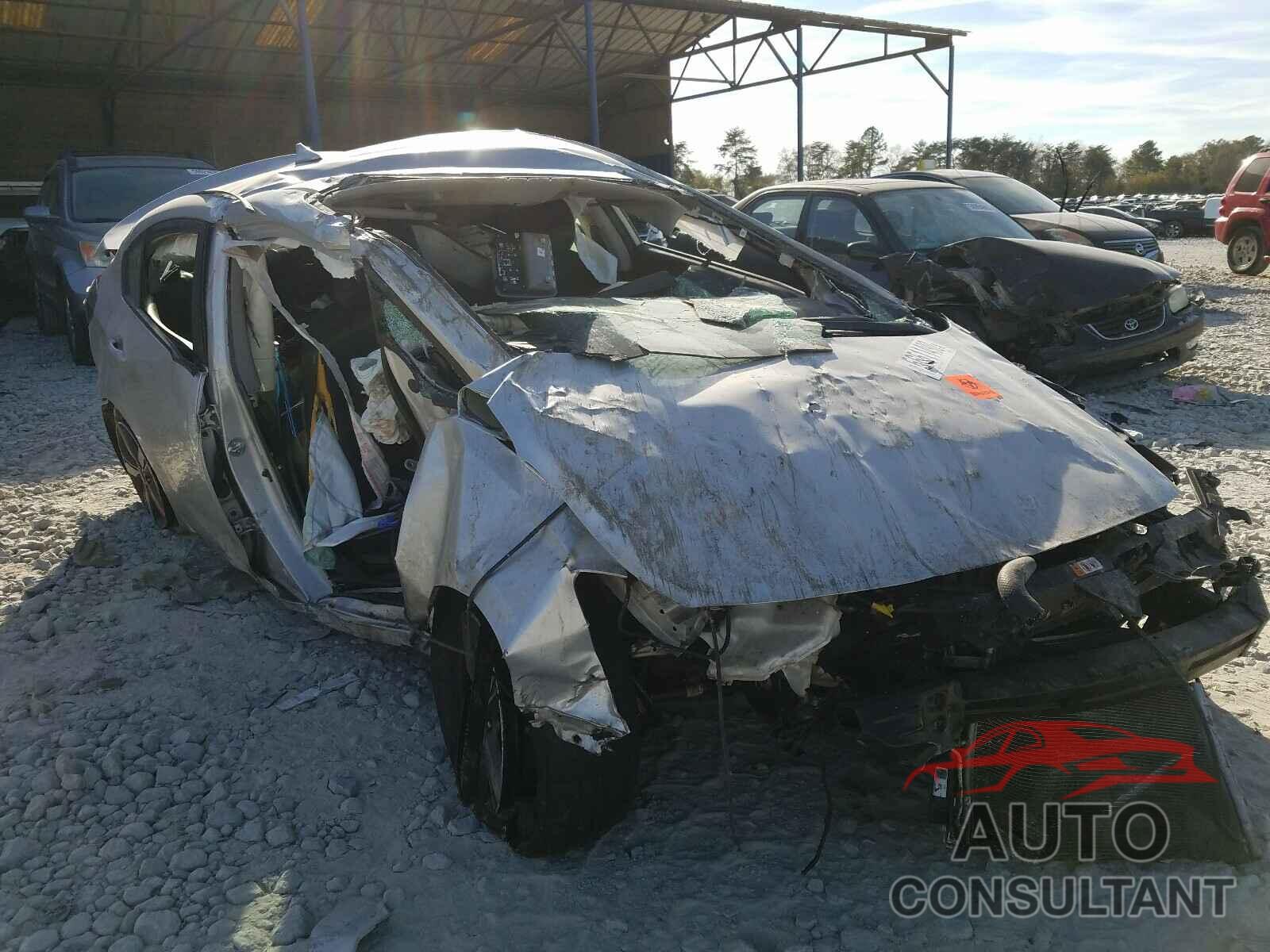 KIA FORTE 2018 - 3KPFL4A70JE176477