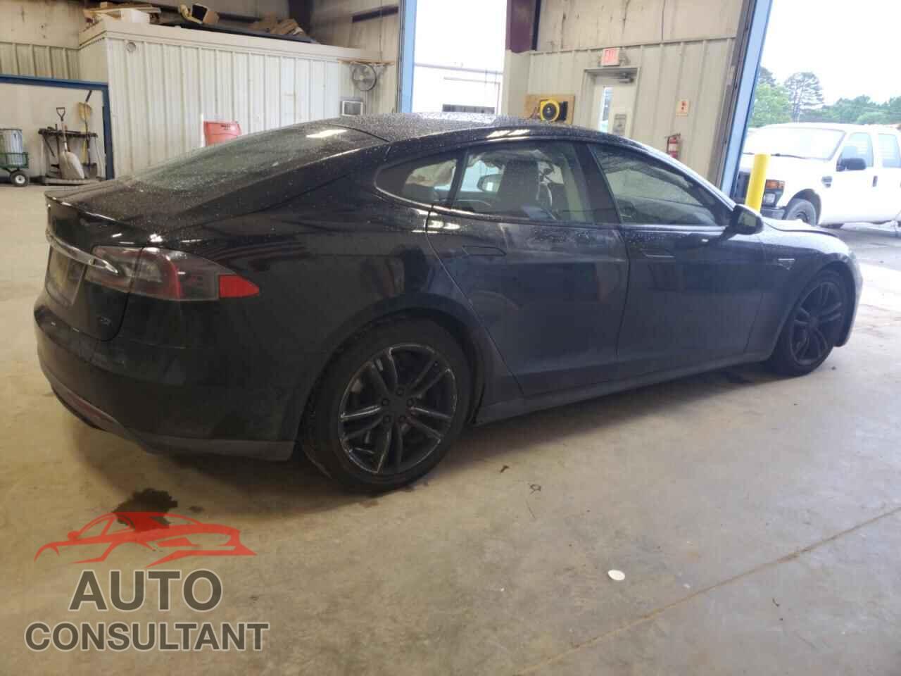 TESLA MODEL S 2015 - 5YJSA1E24FF114261