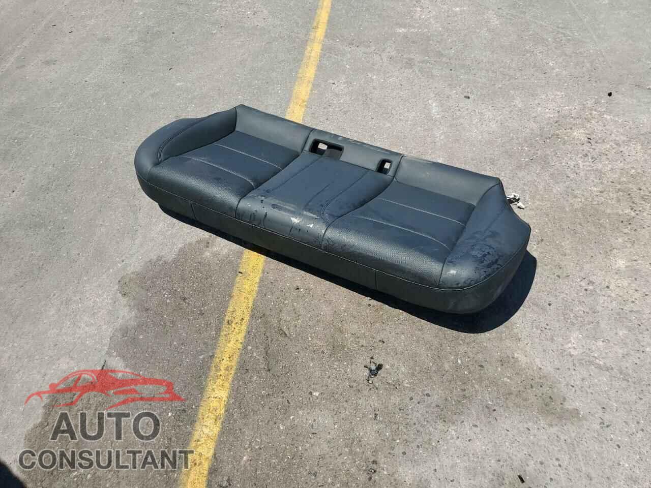TESLA MODEL 3 2024 - 5YJ3E1EA5RF744407