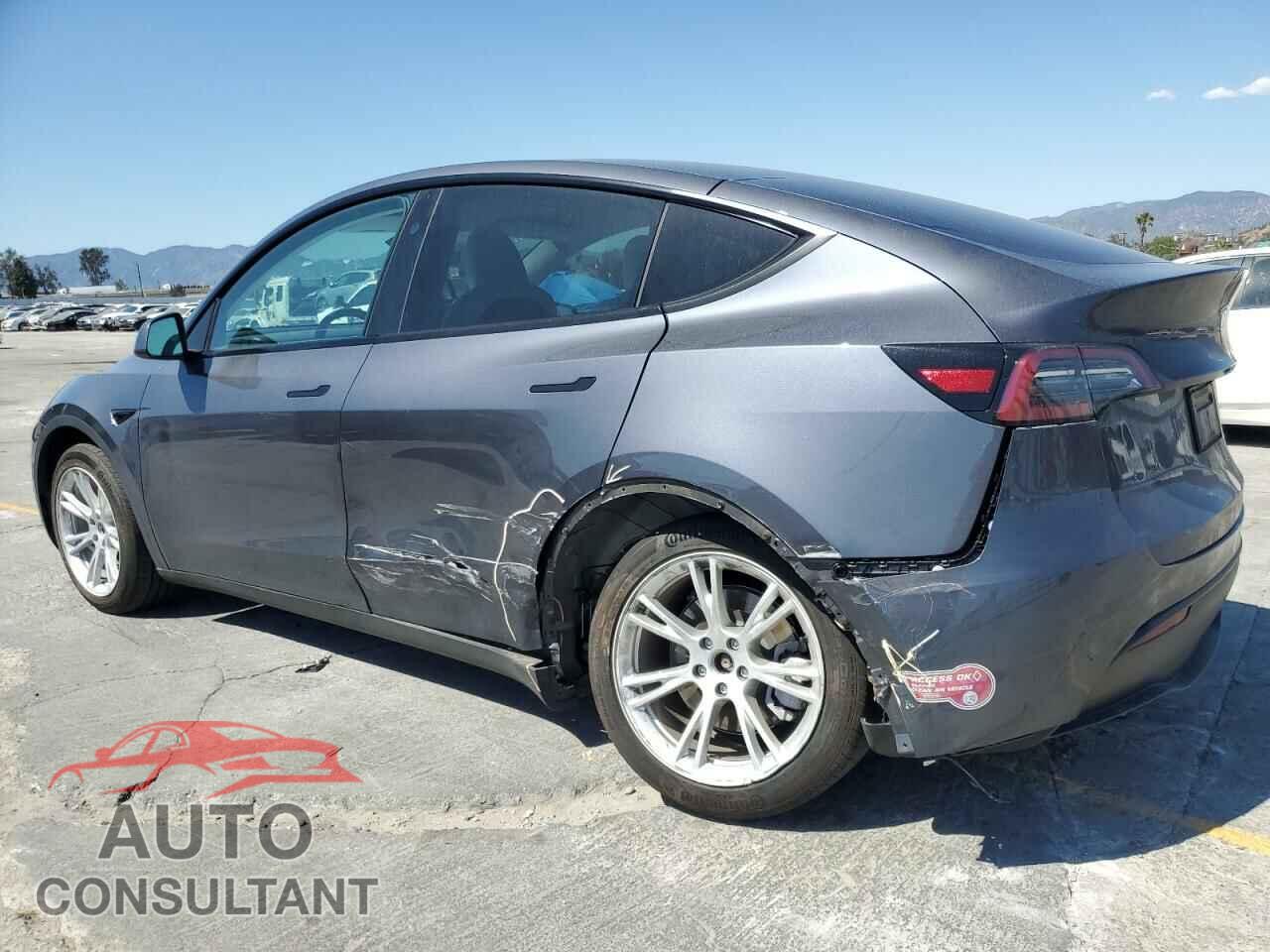 TESLA MODEL Y 2023 - 7SAYGDEEXPF889351