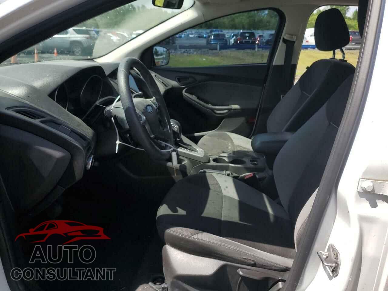 FORD FOCUS 2012 - 1FAHP3F23CL307048