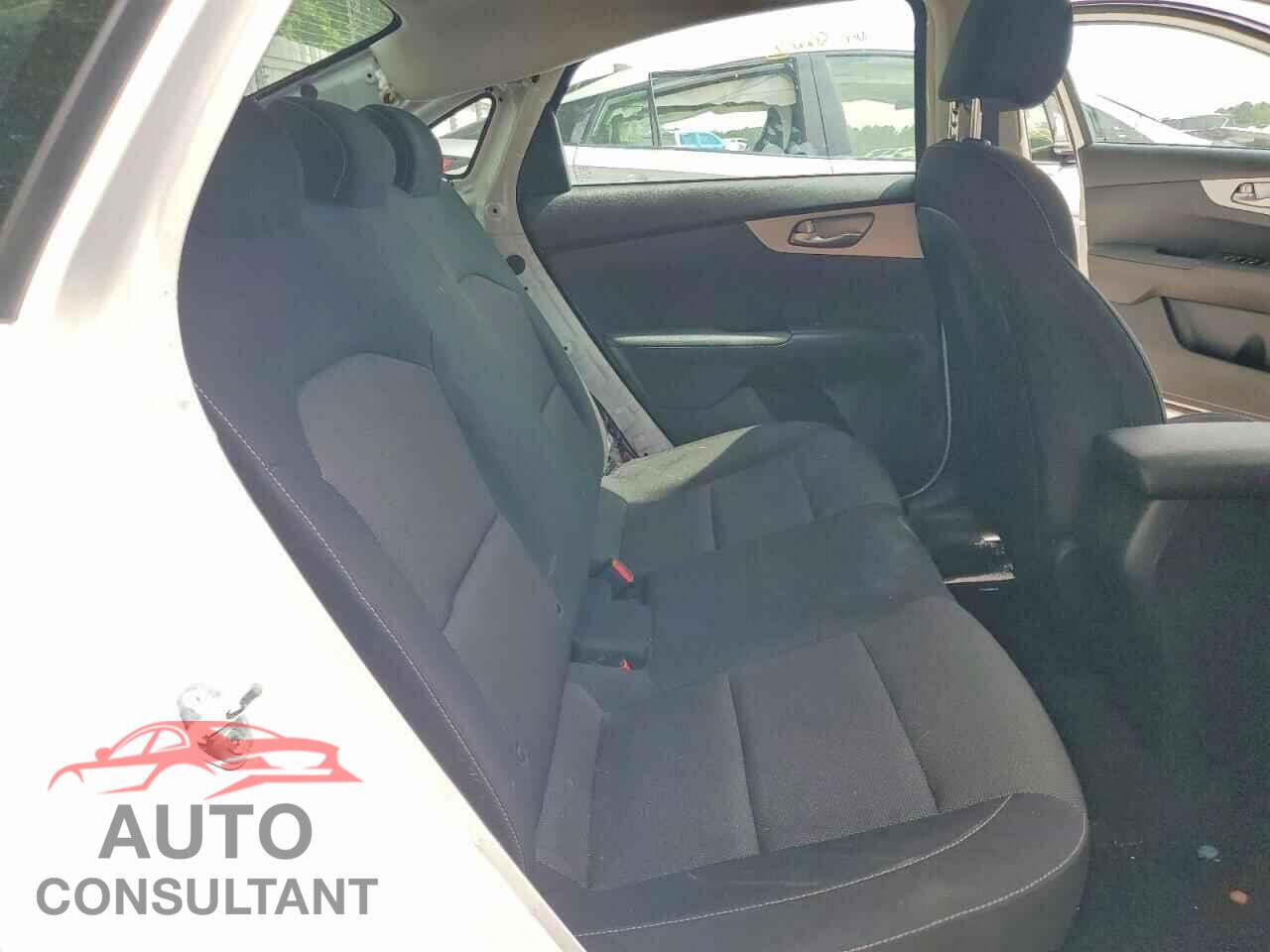 KIA FORTE 2024 - 3KPF24AD2RE821098