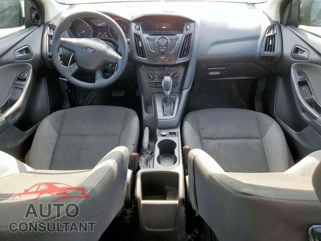 FORD FOCUS 2014 - 1FADP3E2XEL451148