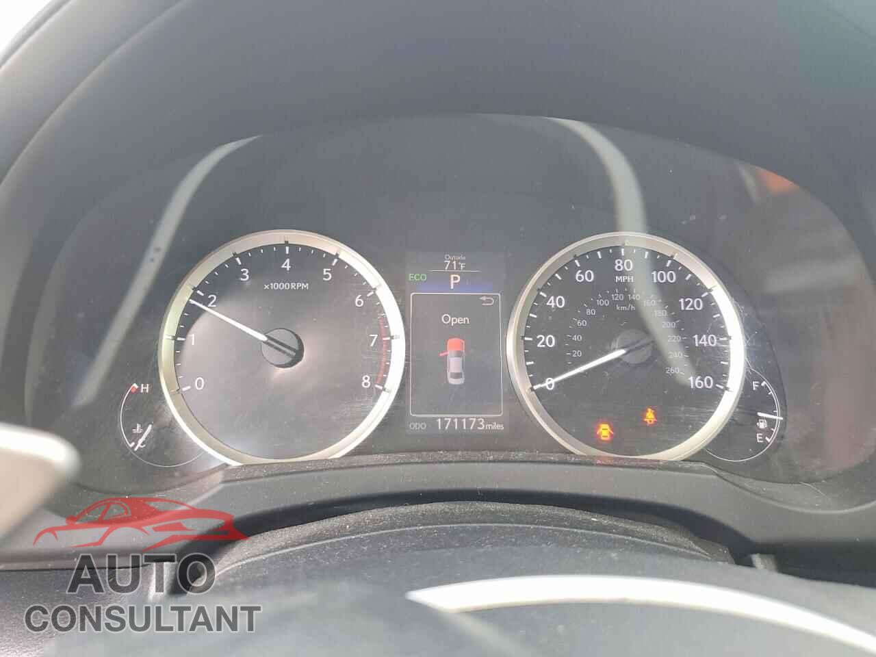 LEXUS IS 2014 - JTHCE1D20E5001450