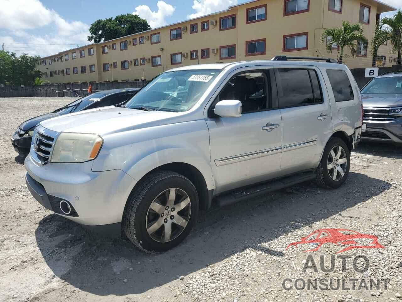 HONDA PILOT 2015 - 5FNYF3H90FB001407
