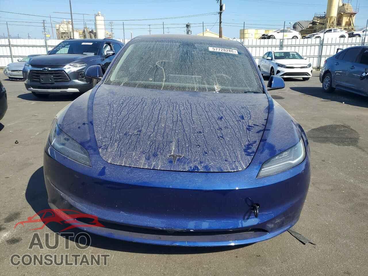 TESLA MODEL 3 2026 - 5YJ3E1EA7TF135844