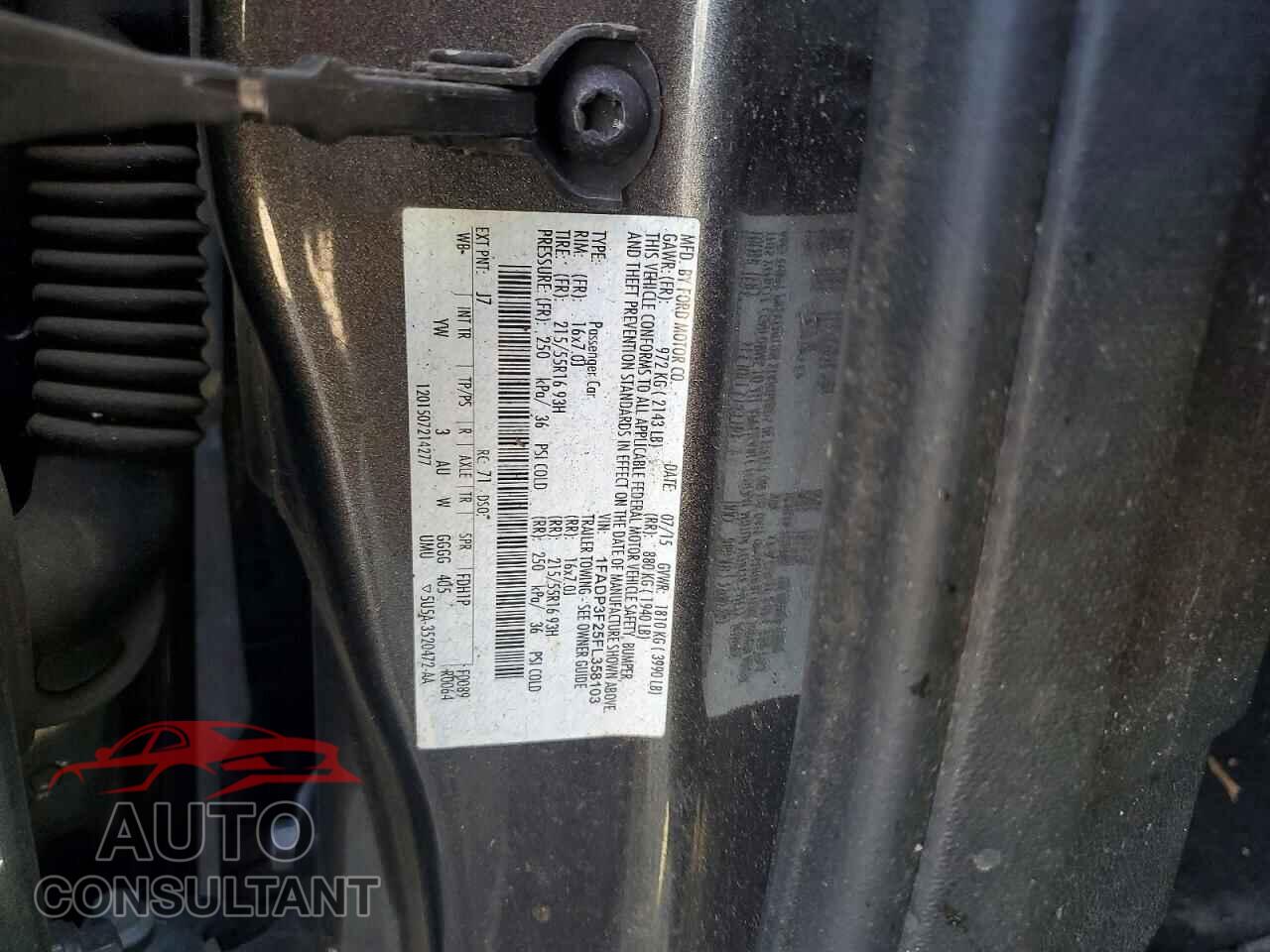 FORD FOCUS 2015 - 1FADP3F25FL358103