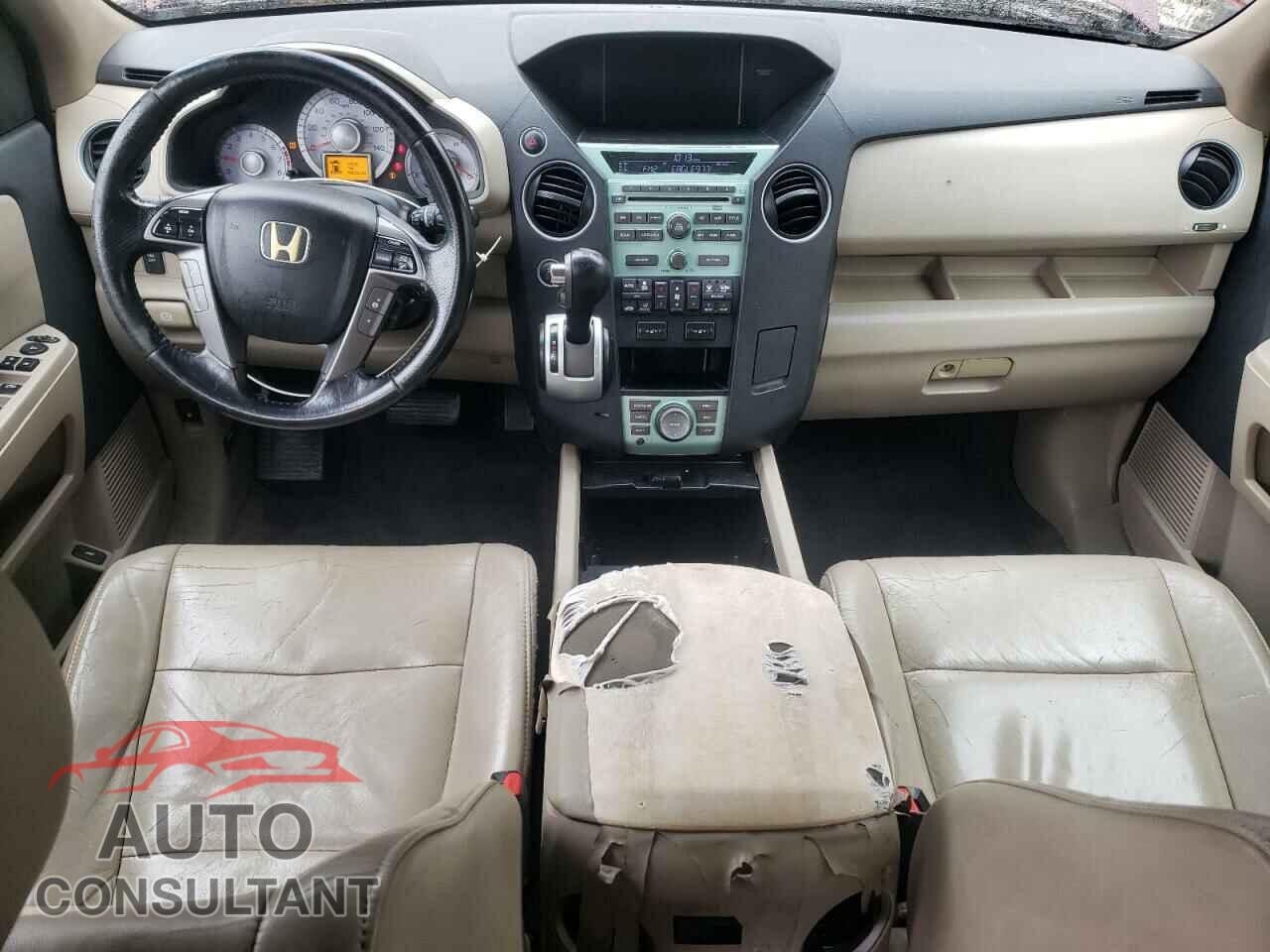 HONDA PILOT 2011 - 5FNYF4H72BB012570