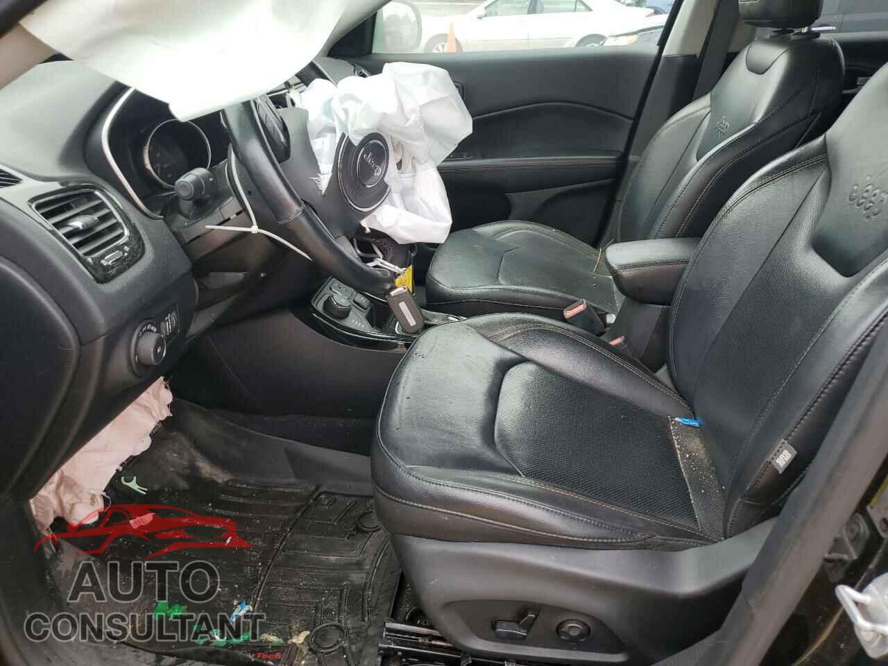 JEEP COMPASS 2019 - 3C4NJDCB7KT650795