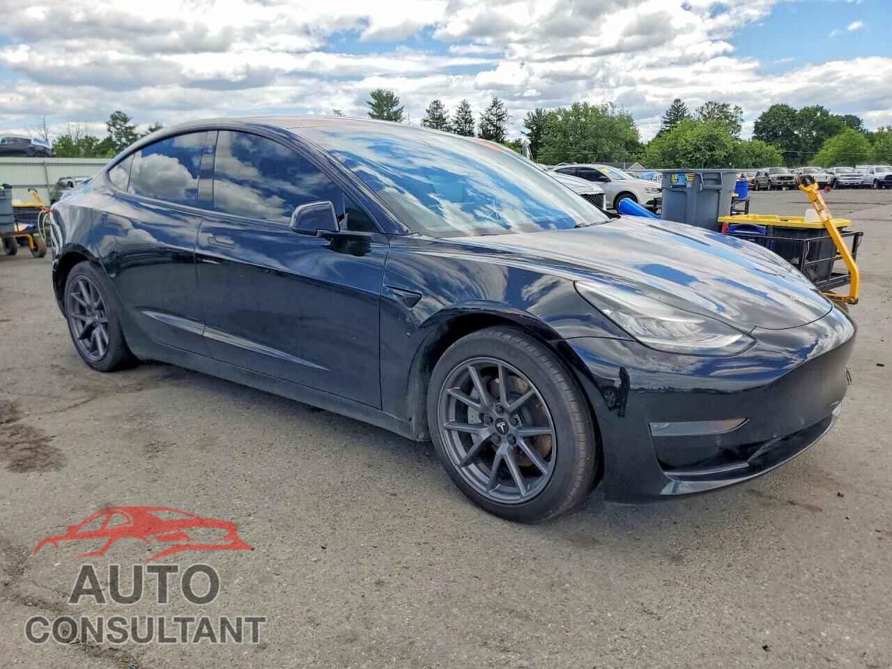 TESLA MODEL 3 2021 - 5YJ3E1EA5MF859307