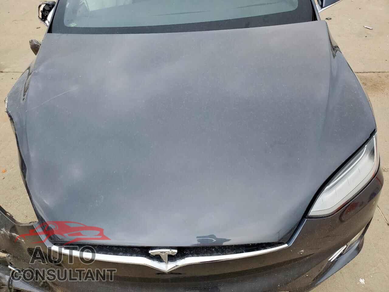 TESLA MODEL X 2016 - 5YJXCBE20GF021826