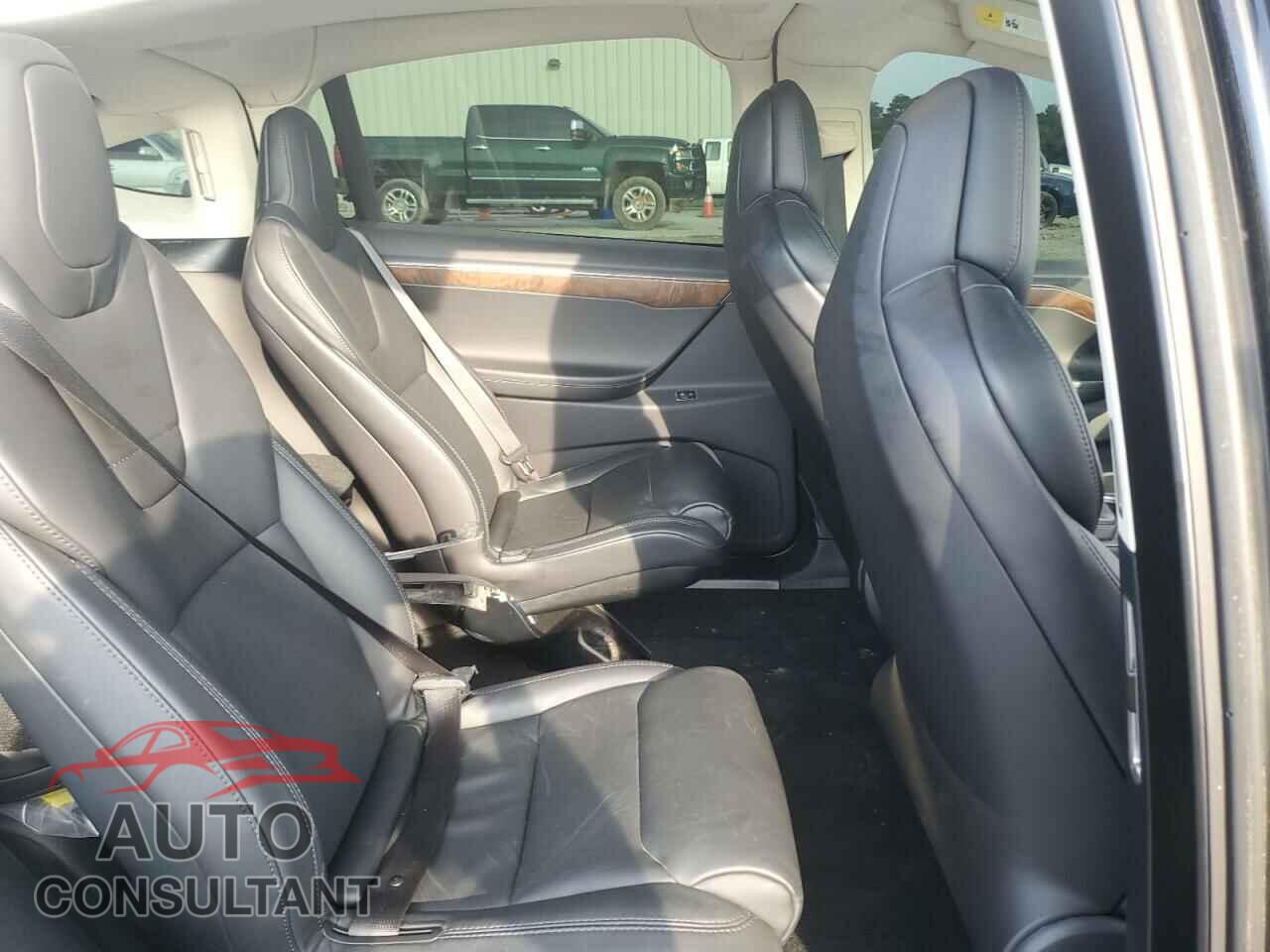 TESLA MODEL X 2017 - 5YJXCBE29HF055216