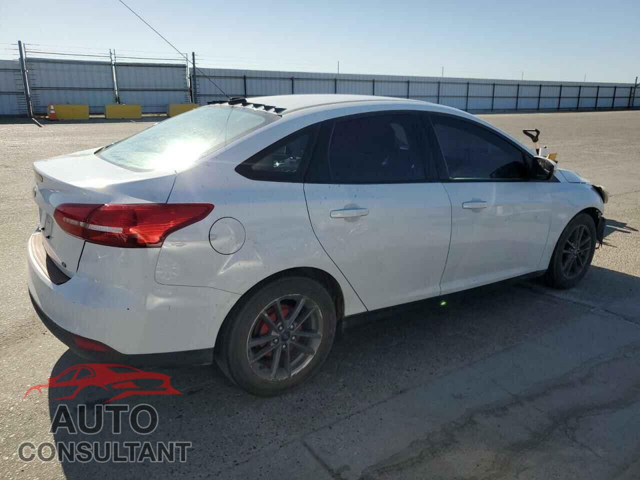 FORD FOCUS 2017 - 1FADP3F23HL259721