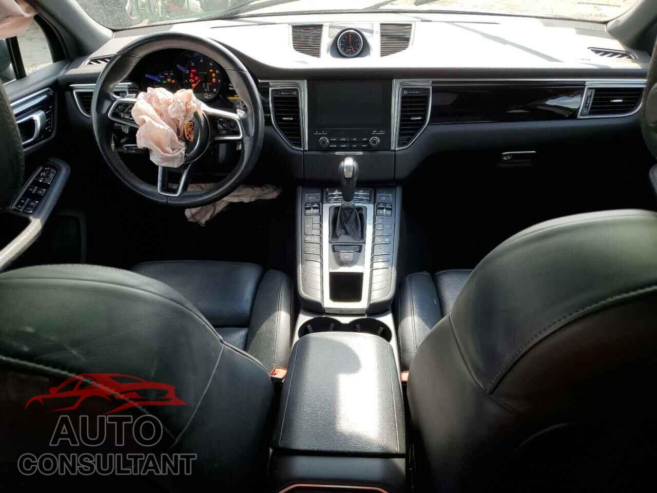 PORSCHE MACAN 2018 - WP1AA2A54JLB08580
