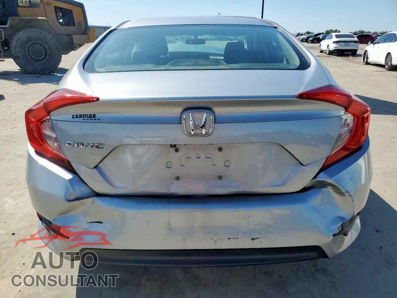 HONDA CIVIC 2017 - 19XFC2F58HE007247