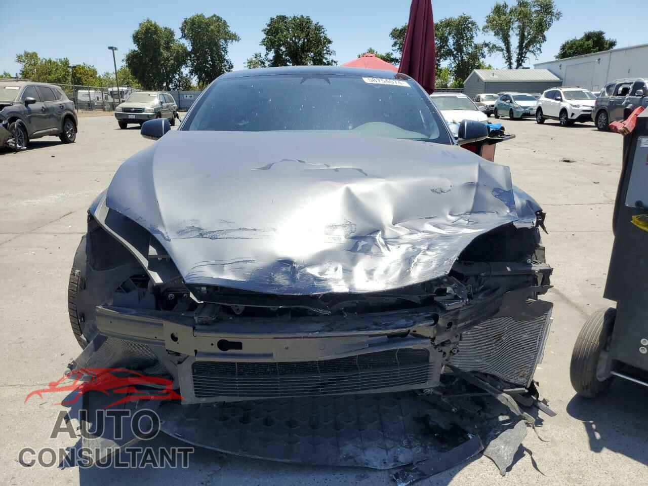 TESLA MODEL S 2020 - 5YJSA1E27LF415148