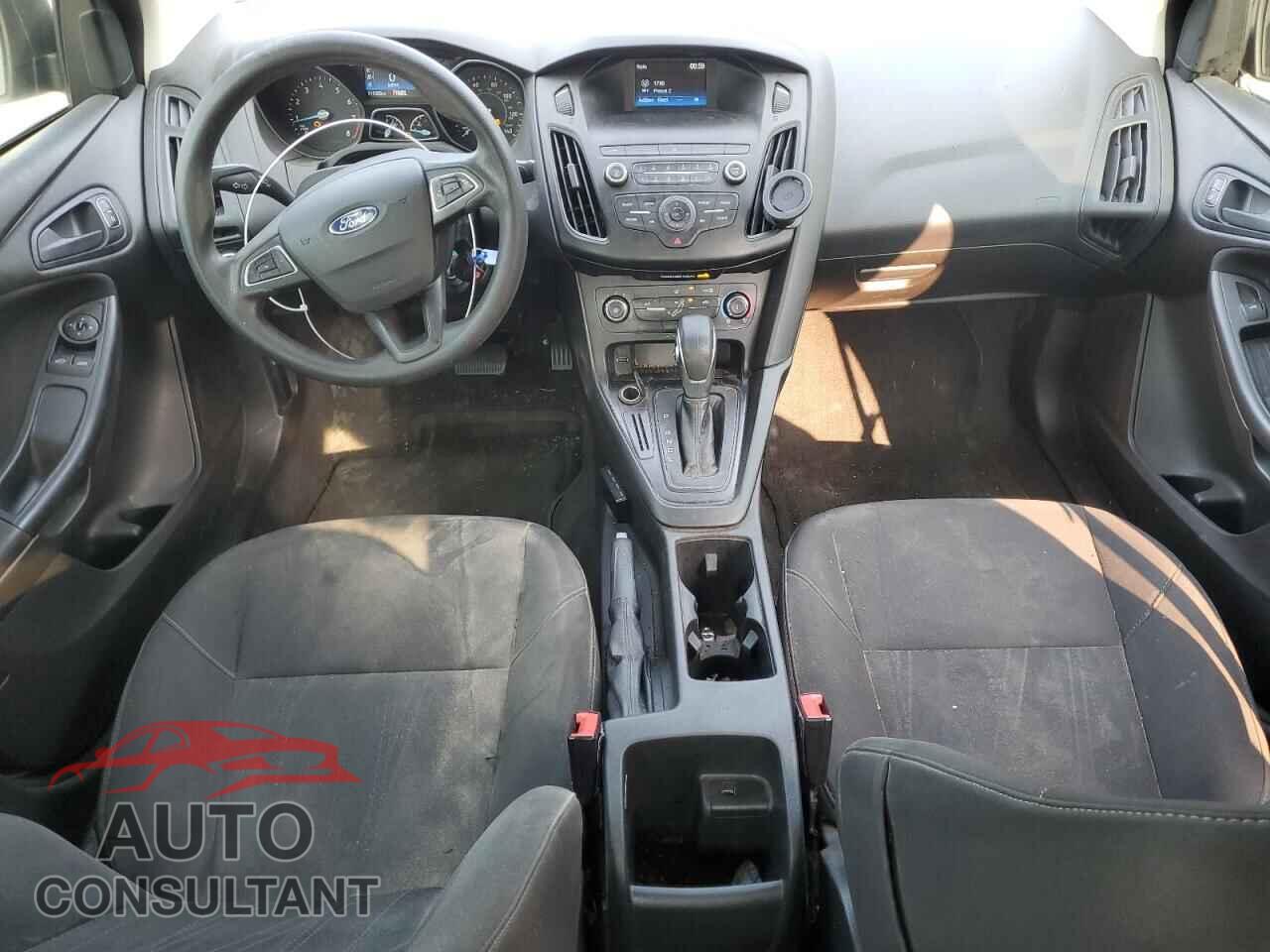 FORD FOCUS 2018 - 1FADP3E21JL311421