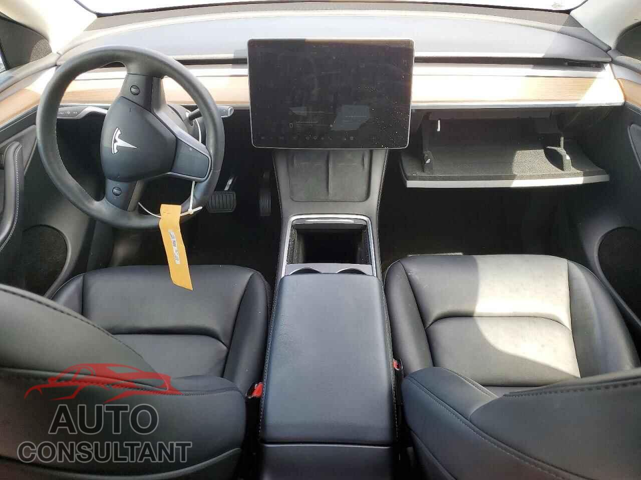 TESLA MODEL Y 2024 - 7SAYGDED1RF102734