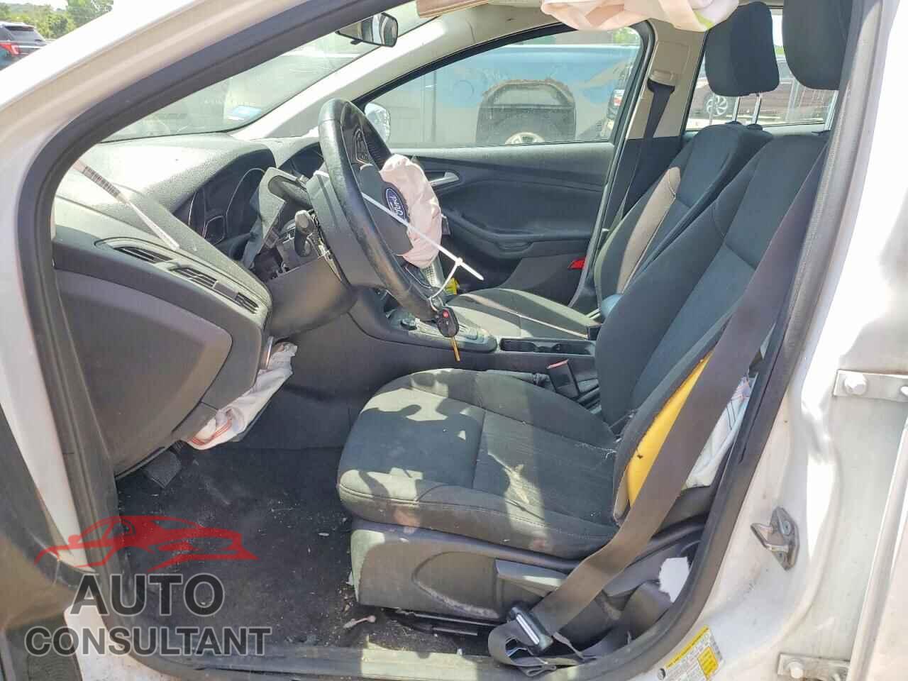 FORD FOCUS 2017 - 1FADP3F23HL254261