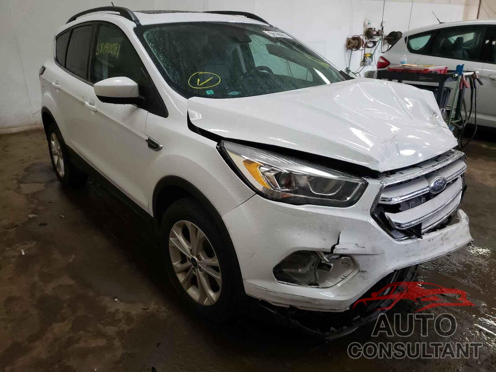 FORD ESCAPE 2018 - 1FMCU9HD6JUB08934