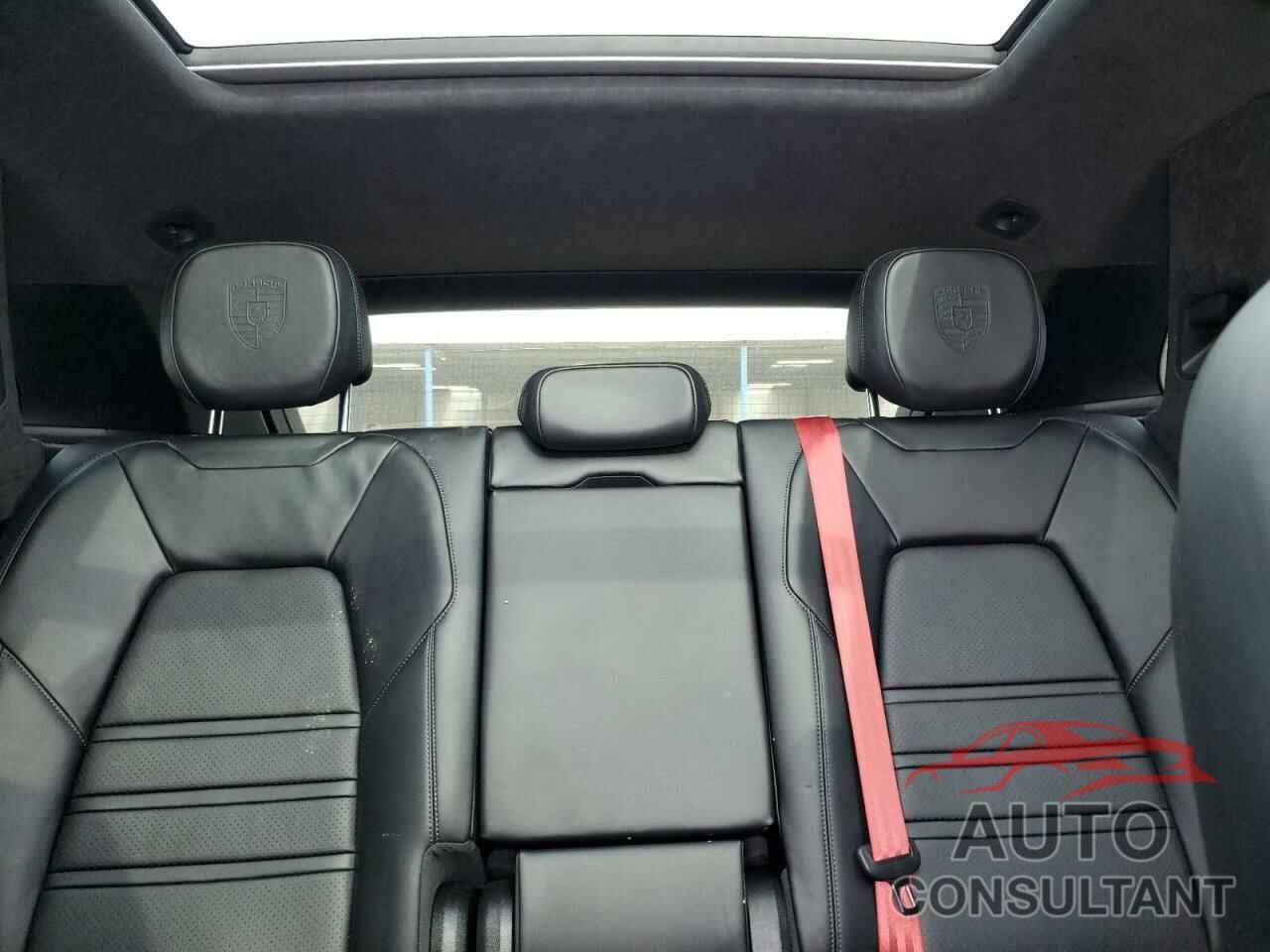 PORSCHE CAYENNE 2021 - WP1AG2AY0MDA34405