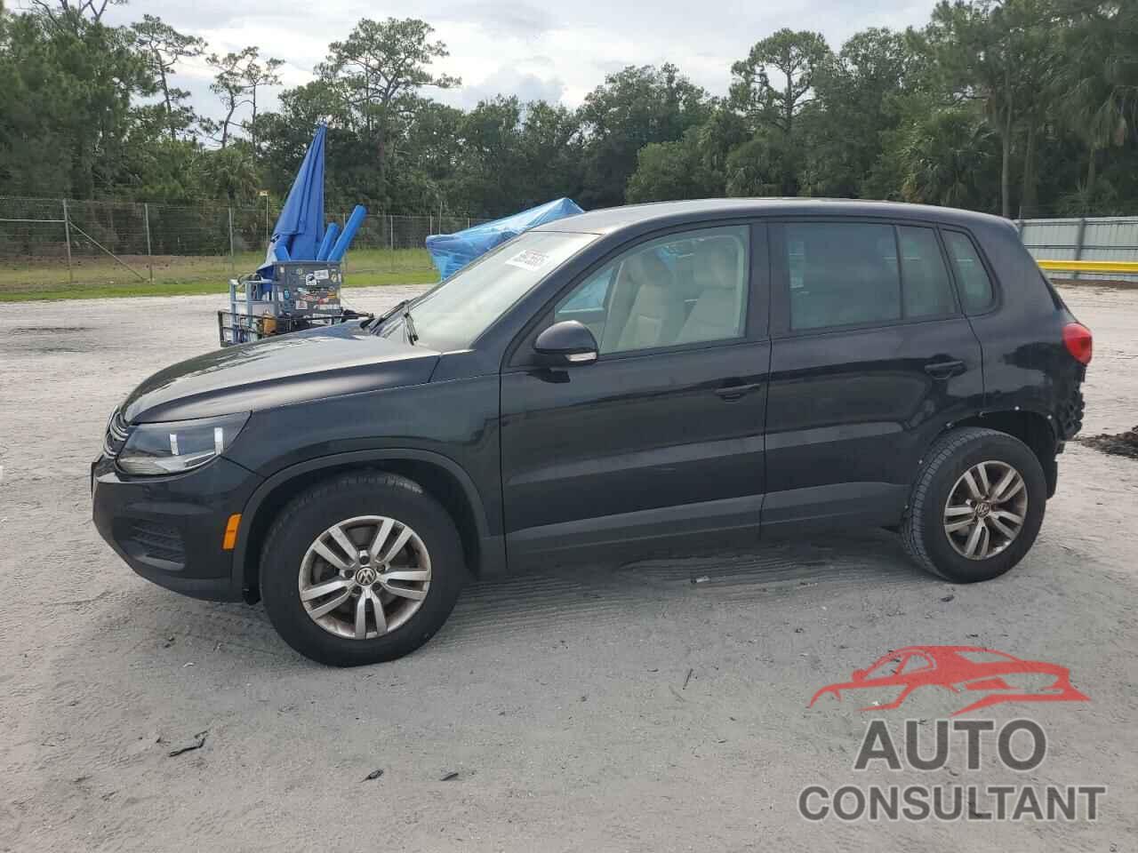 VOLKSWAGEN TIGUAN 2012 - WVGAV7AX1CW557300