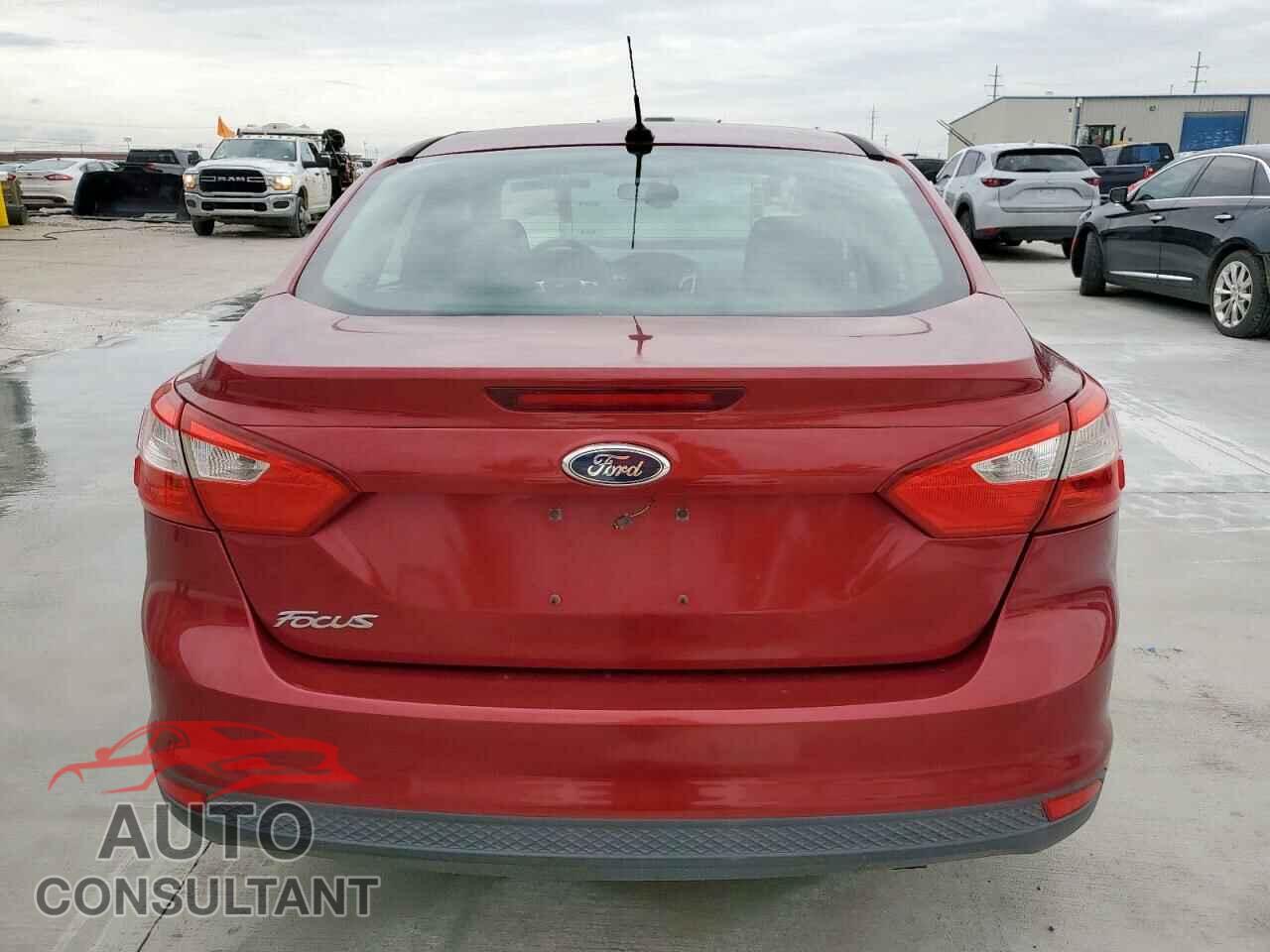 FORD FOCUS 2014 - 1FADP3F22EL162456