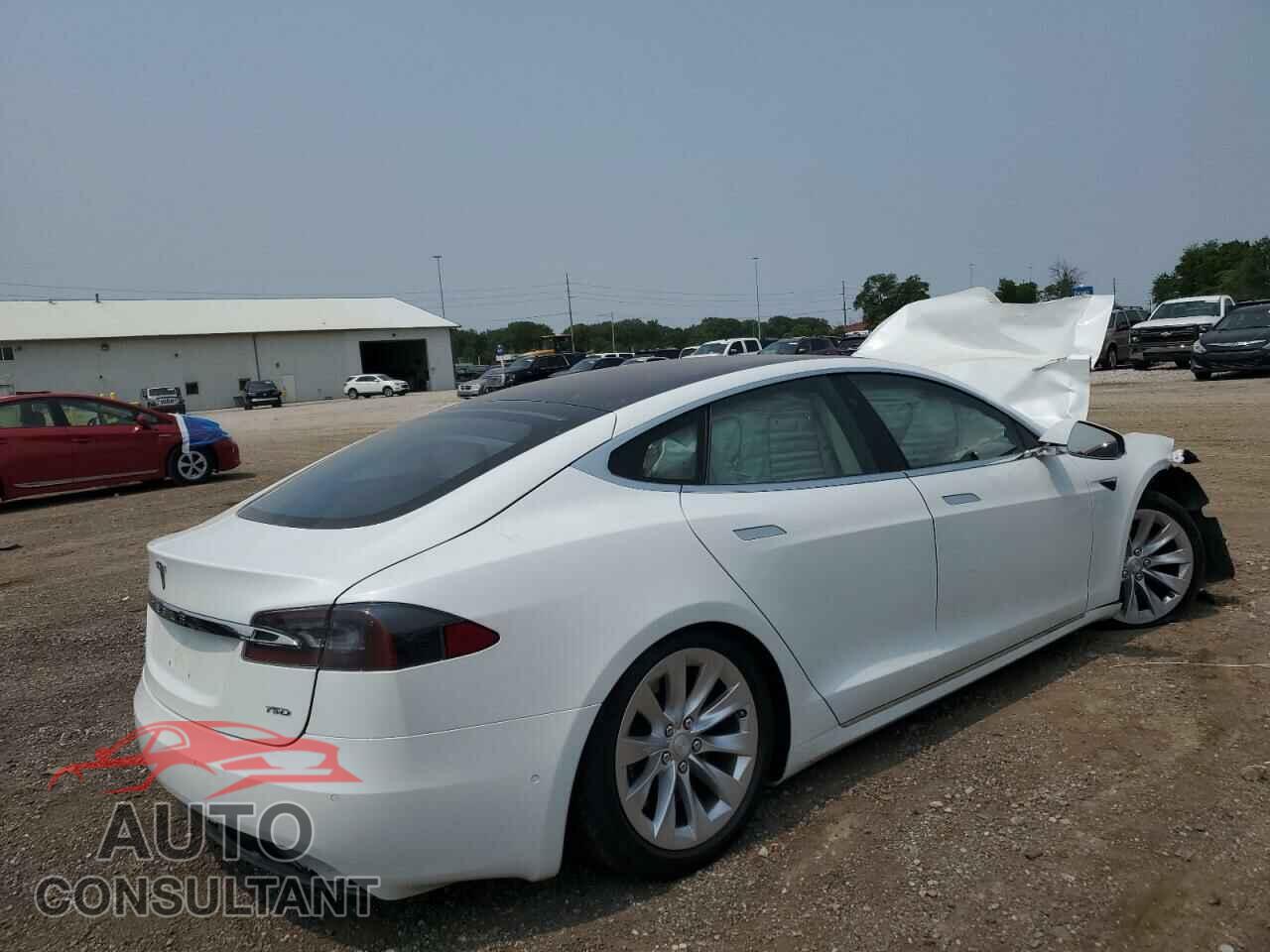 TESLA MODEL S 2018 - 5YJSA1E23JF275936