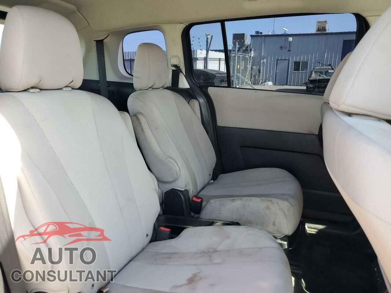 MAZDA 5 2013 - JM1CW2BL4D0153601