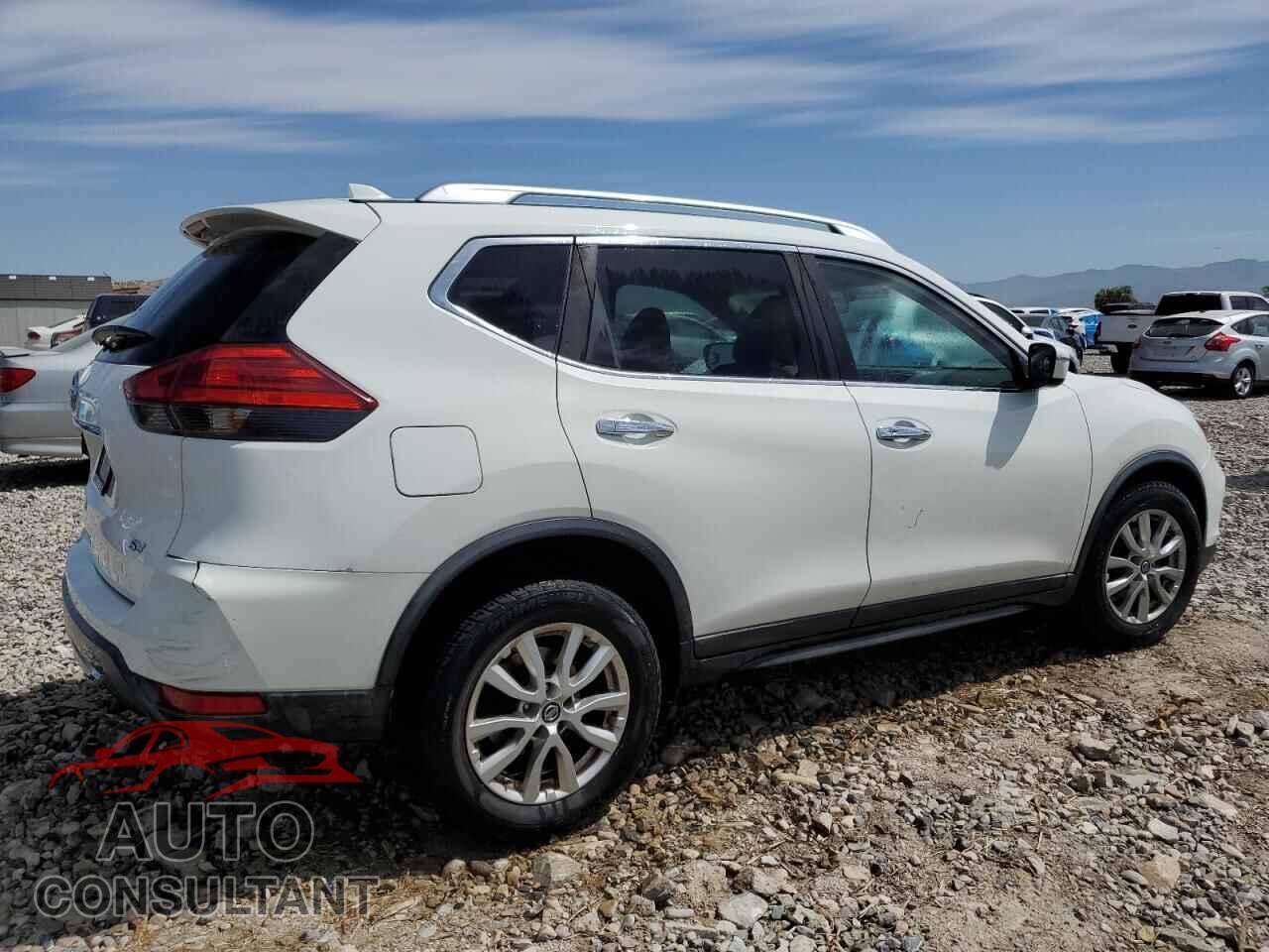 NISSAN ROGUE 2017 - KNMAT2MT2HP536351