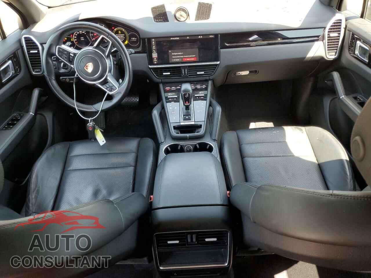 PORSCHE CAYENNE 2019 - WP1AA2AY0KDA18686
