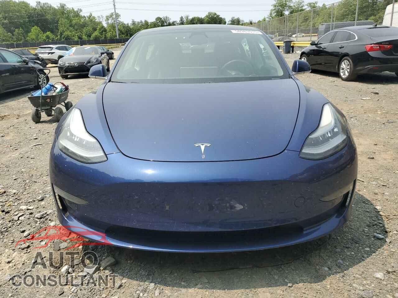TESLA MODEL 3 2019 - 5YJ3E1EB0KF453084