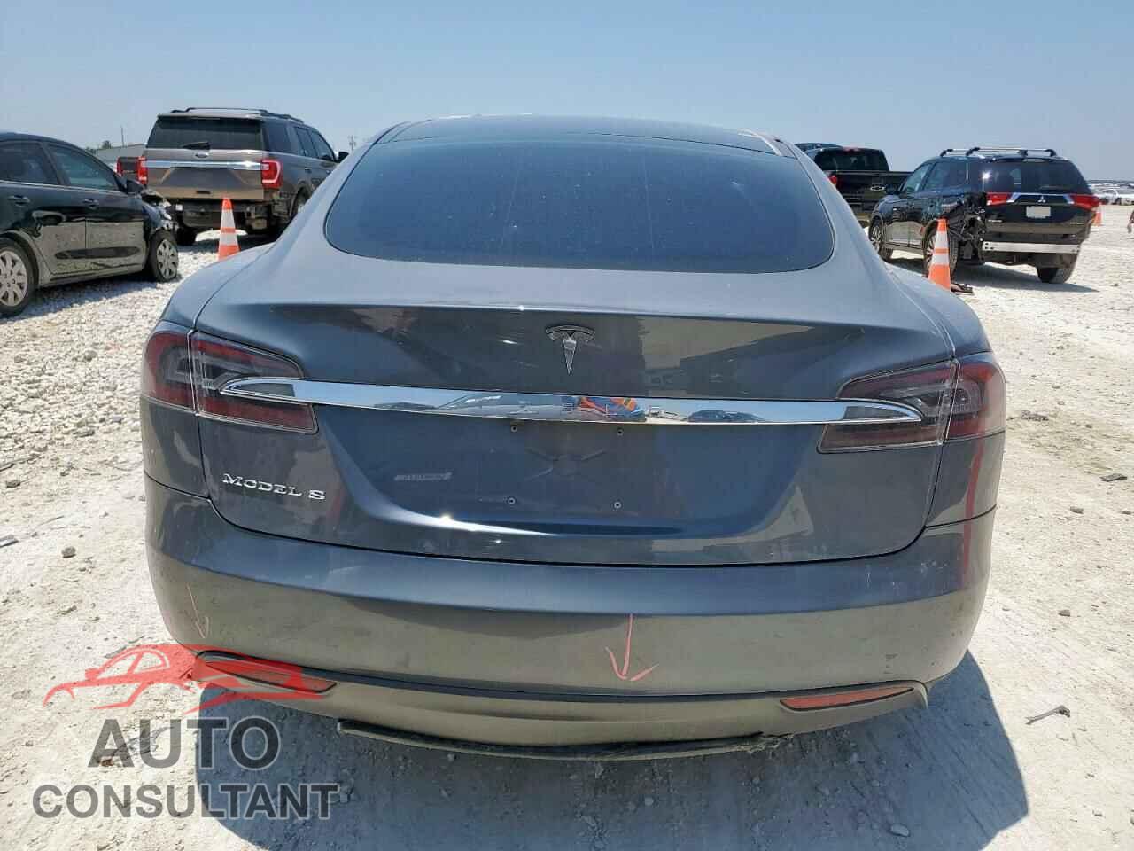TESLA MODEL S 2013 - 5YJSA1AG1DFP08708