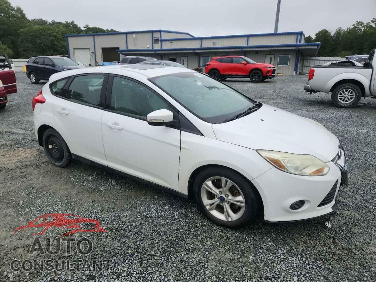 FORD FOCUS 2014 - 1FADP3K29EL304520