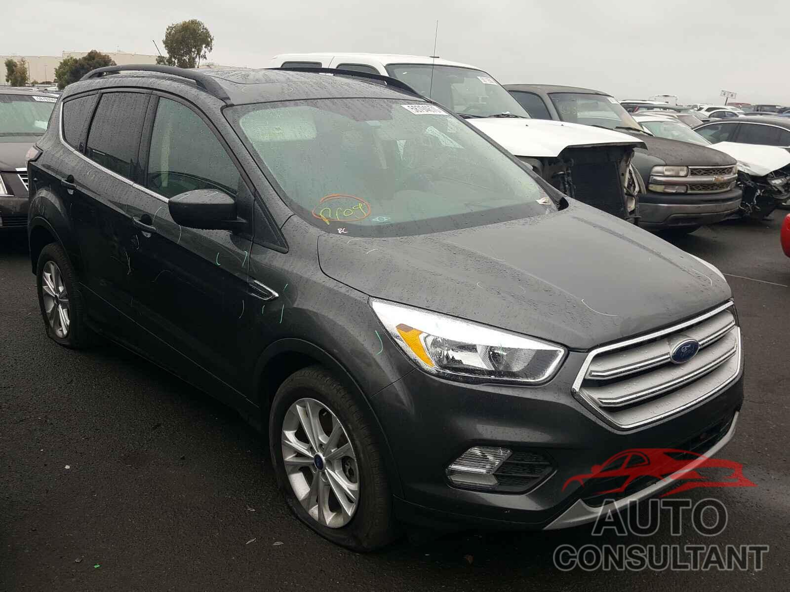 FORD ESCAPE 2018 - 1FMCU9GD3JUA32235