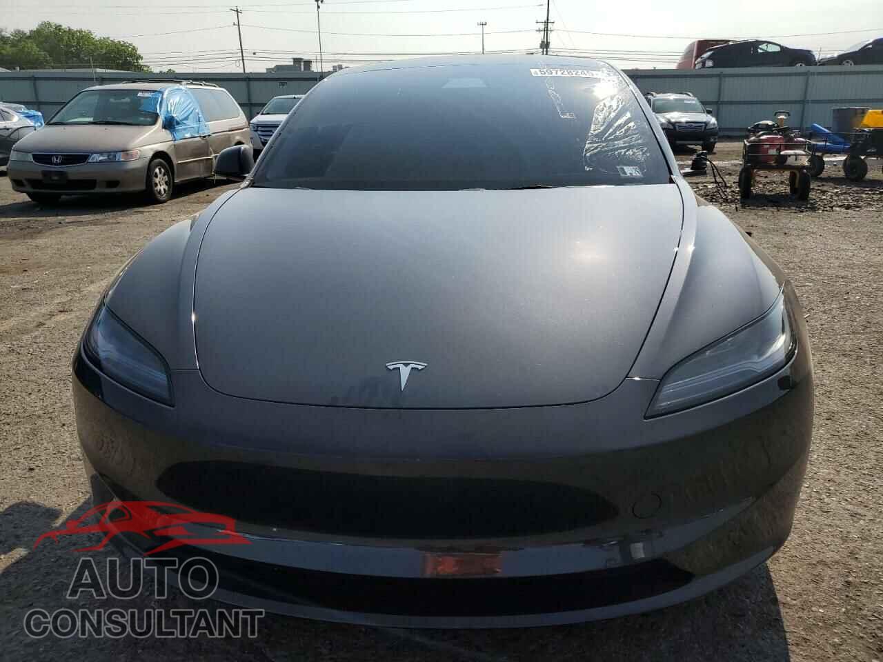 TESLA MODEL 3 2025 - 5YJ3E1EB0SF902974