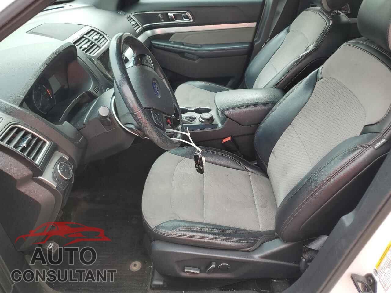 FORD EXPLORER 2017 - 1FM5K8D88HGD45757