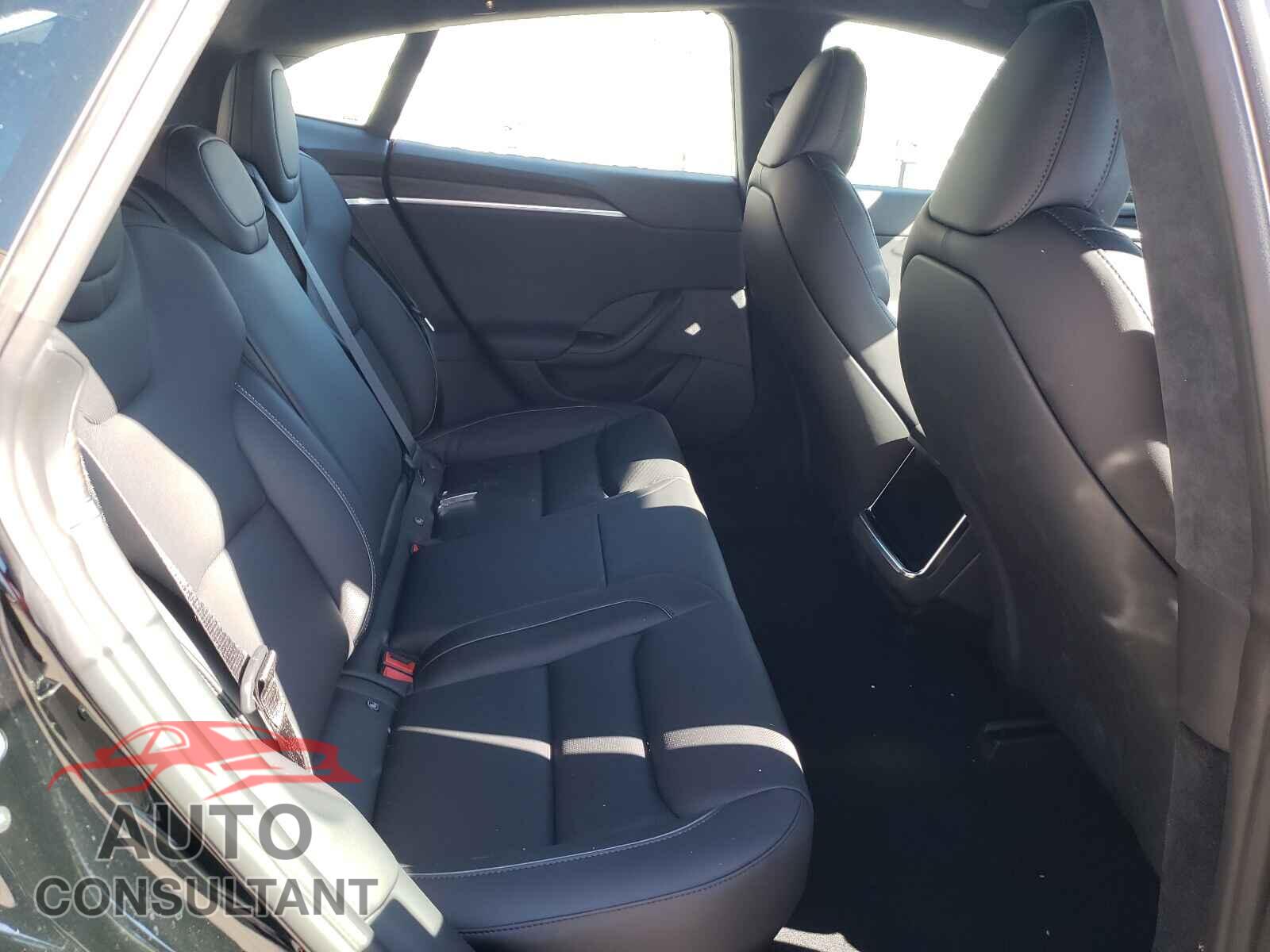 TESLA MODEL S 2021 - 5YJSA1E68MF435719