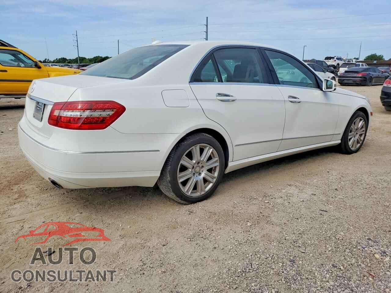 MERCEDES-BENZ E-CLASS 2013 - WDDHF5KB1DA673043