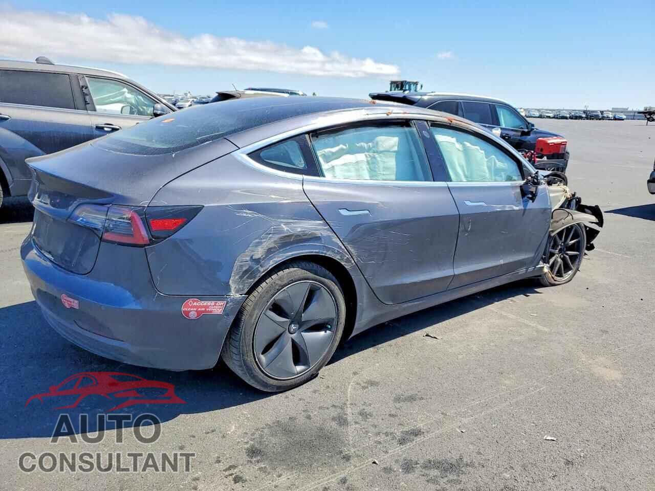TESLA MODEL 3 2018 - 5YJ3E1EA5JF102032